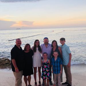 Meet your Posher, Shannon hitz